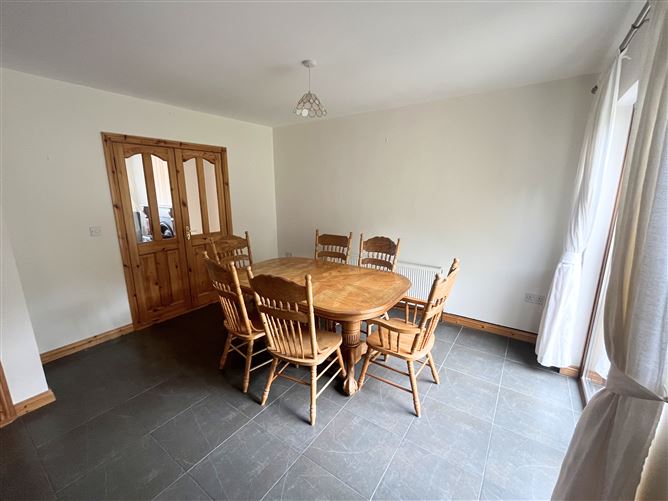 16 Grattan Crescent, Grattan Park, Claremorris, Mayo