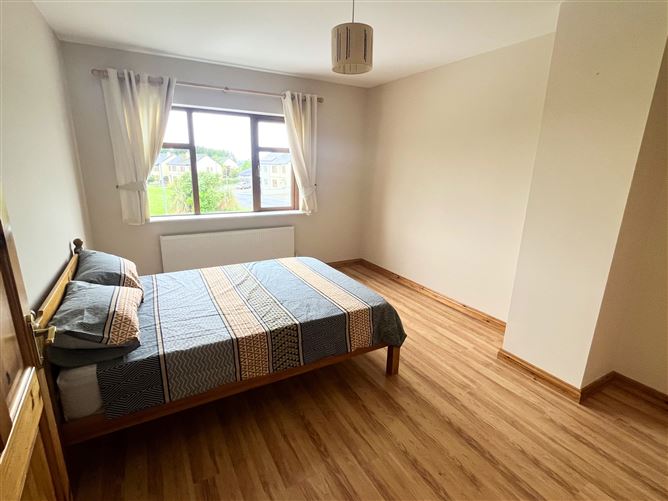 16 Grattan Crescent, Grattan Park, Claremorris, Mayo