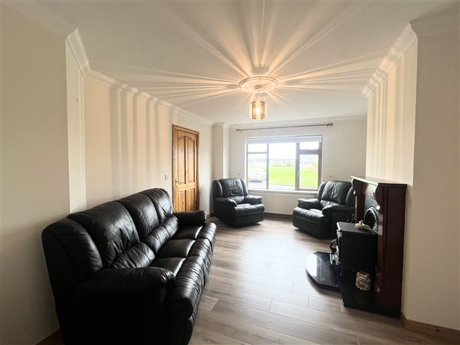 16 Grattan Crescent, Grattan Park, Claremorris, Mayo