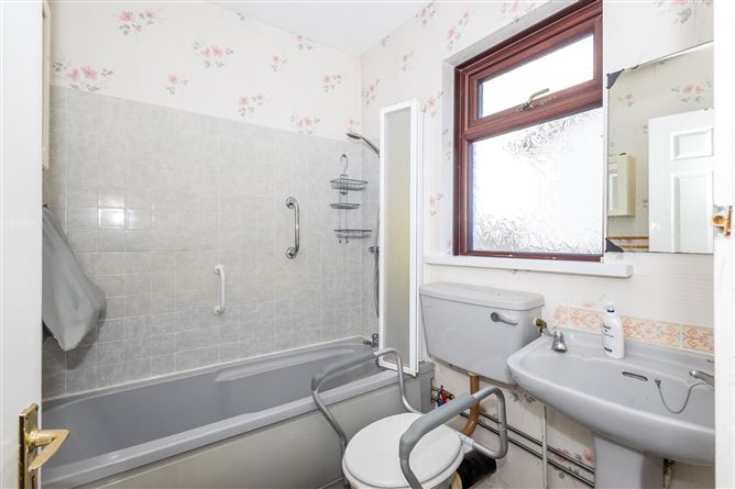 52 Seabury Crescent, Malahide, County Dublin