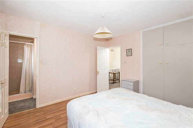 52 Seabury Crescent, Malahide, County Dublin