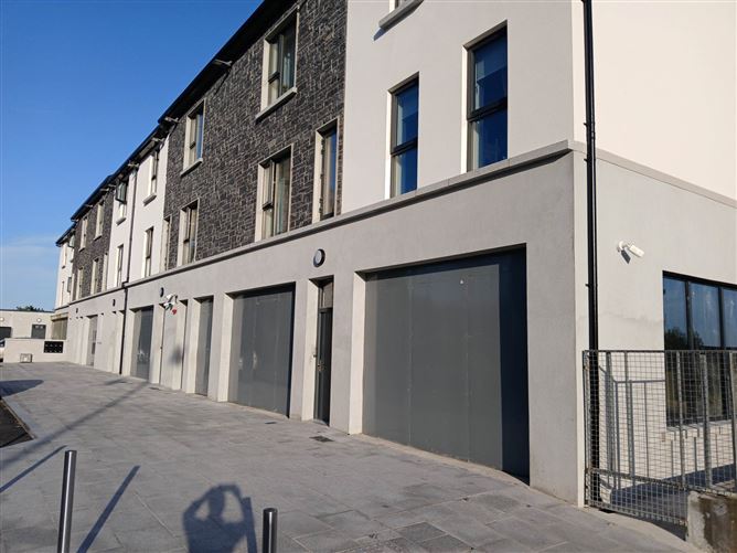 11-12 St. Mary`s Square, Athlone, County Westmeath