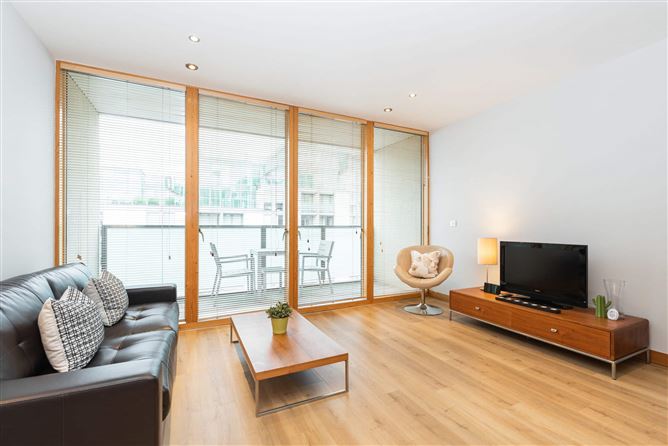 96 Kirkpatrick House, Spencer Dock, IFSC, Dublin 1, D01 HW53