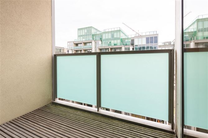 96 Kirkpatrick House, Spencer Dock, IFSC, Dublin 1, D01 HW53