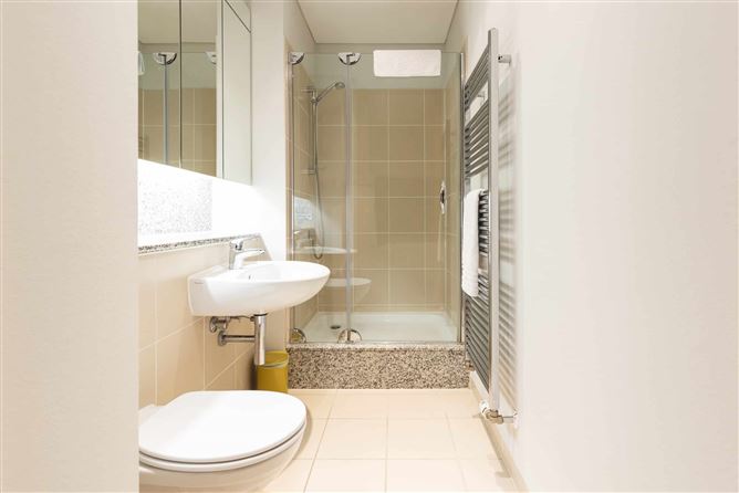 96 Kirkpatrick House, Spencer Dock, IFSC, Dublin 1, D01 HW53