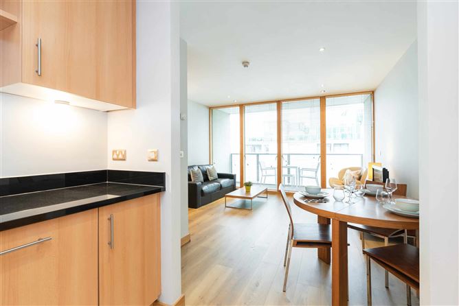 96 Kirkpatrick House, Spencer Dock, IFSC, Dublin 1, D01 HW53