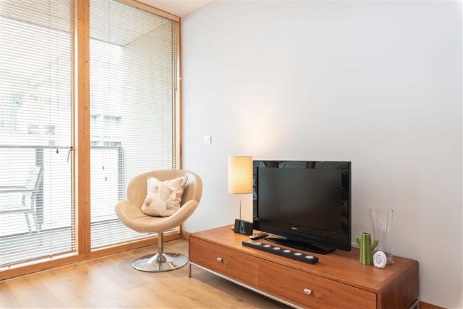 96 Kirkpatrick House, Spencer Dock, IFSC, Dublin 1, D01 HW53