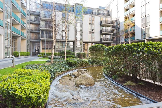 96 Kirkpatrick House, Spencer Dock, IFSC, Dublin 1, D01 HW53