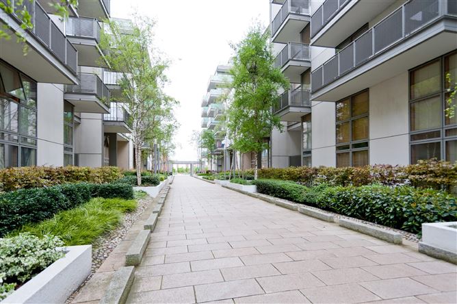 96 Kirkpatrick House, Spencer Dock, IFSC, Dublin 1, D01 HW53