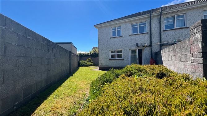 Photo 21 of 24 — 74 Garrán Ard, Doughiska, Galway City