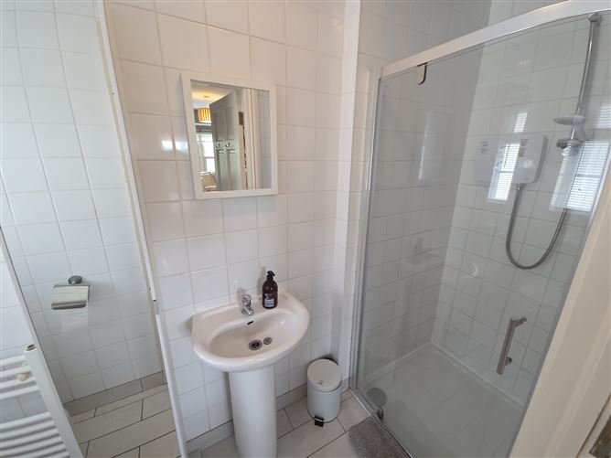 Photo 13 of 16 — 60 Alderwood, Carrickmacross, Monaghan