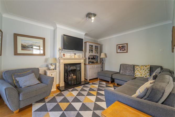 Photo 10 of 33 — 88 Clonkeen Road, Deansgrange, Blackrock, Dublin