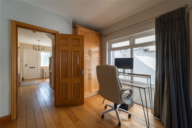 Photo 15 of 33 — 88 Clonkeen Road, Deansgrange, Blackrock, Dublin
