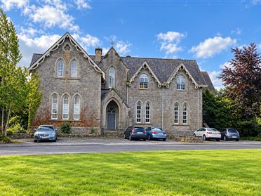 5 College House, Ballinasloe, Galway