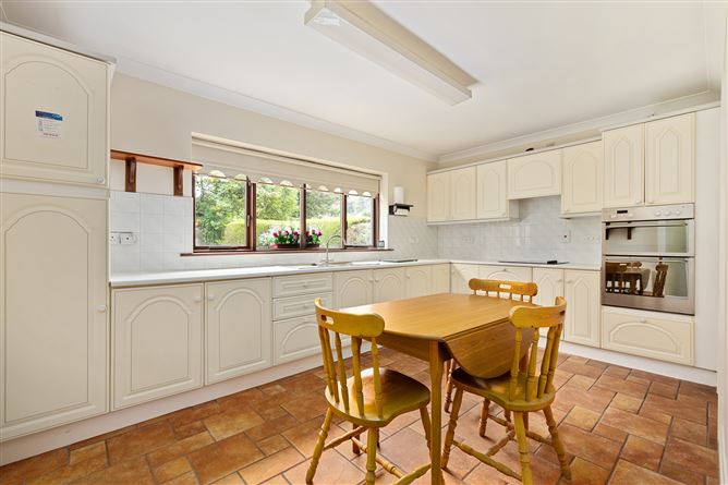 12 Treacy Meadows, Newbridge, Co. Kildare