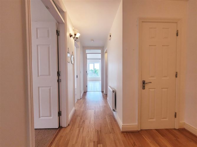 18 Newgrange, An Caislean, Ballincollig, Cork