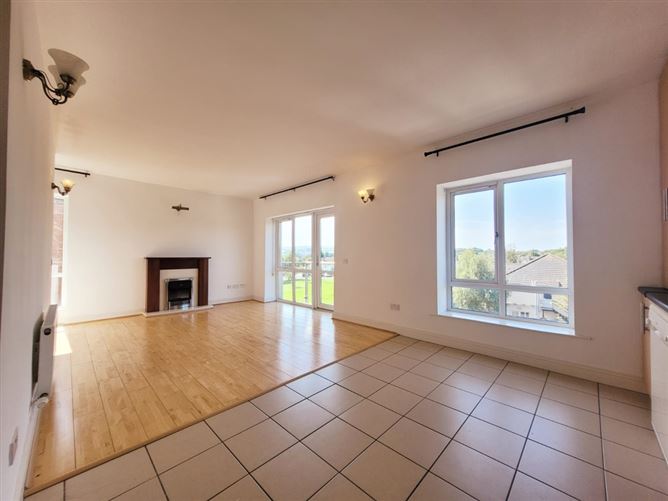 18 Newgrange, An Caislean, Ballincollig, Cork