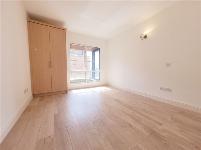 18 Newgrange, An Caislean, Ballincollig, Cork