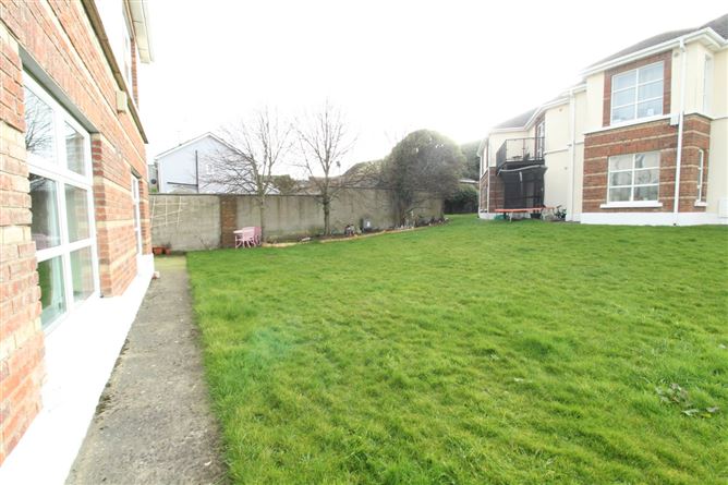 19 Cois Tra, Rush, Co. Dublin