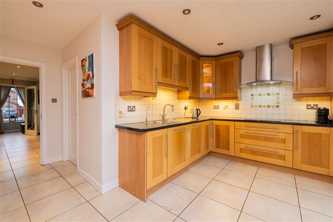 6 Clifflands Court, Rush, Co. Dublin