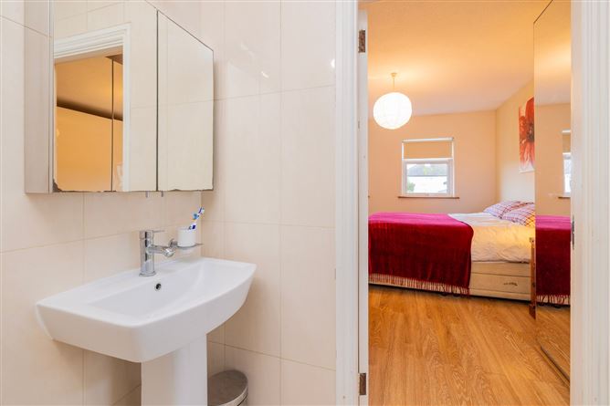 6 Clifflands Court, Rush, Co. Dublin