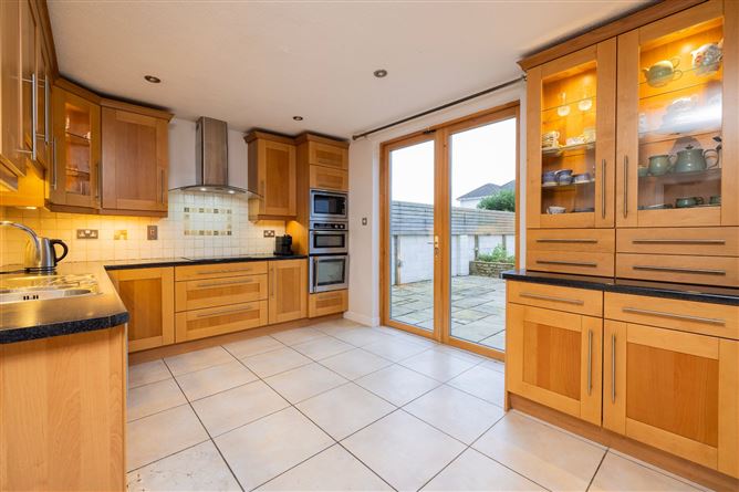 6 Clifflands Court, Rush, Co. Dublin