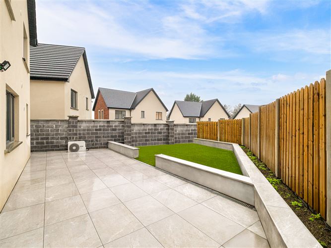 54 Curragh Farm, Newbridge, Kildare