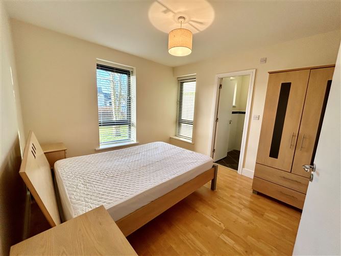 3 The Pavilion, Central Park, Carrick-on-Shannon, Leitrim