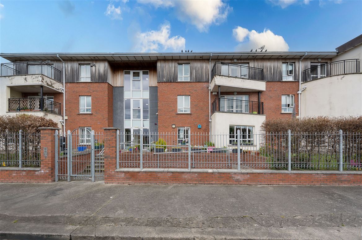 Apt 5 Brookwood Abbey , Artane, Dublin 5