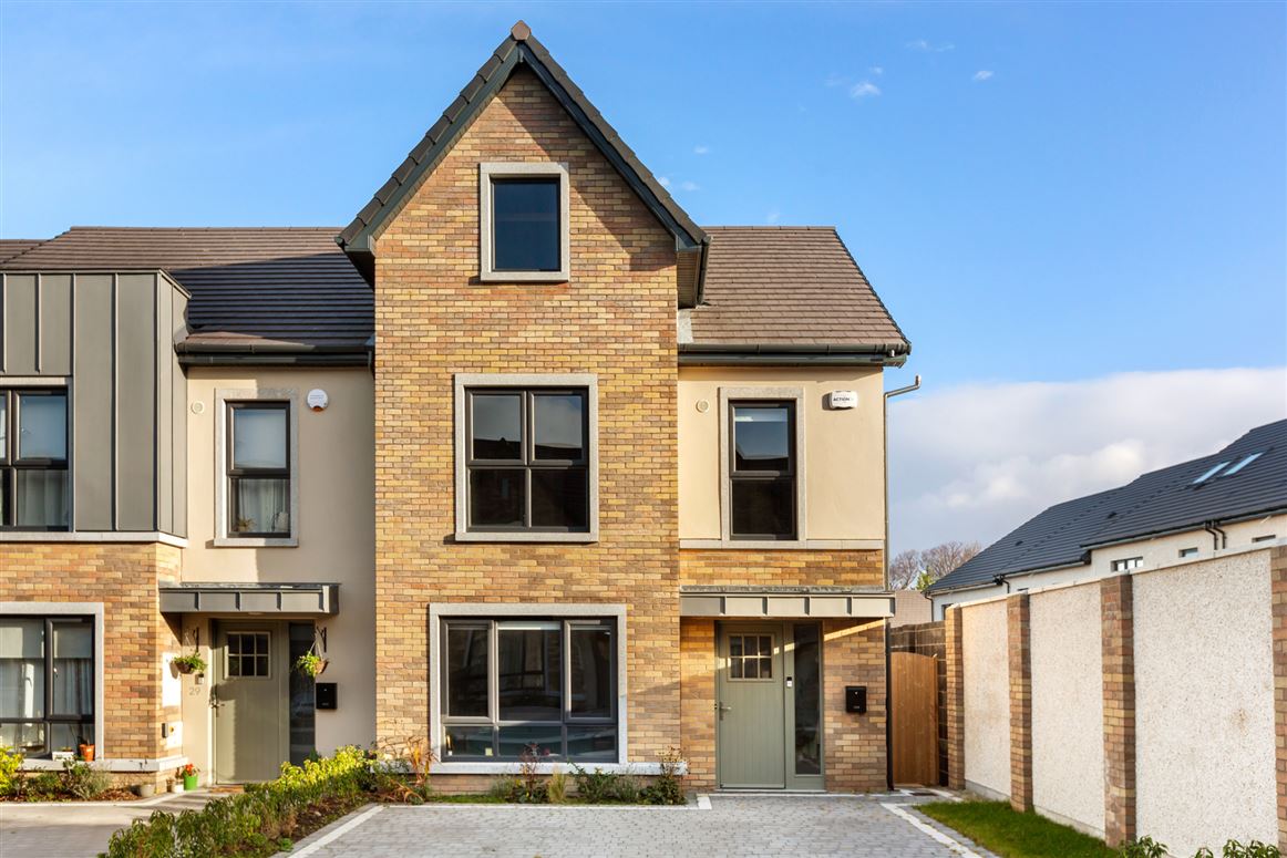 31 The Drive, Kilternan Wood, Kilternan, Dublin 18