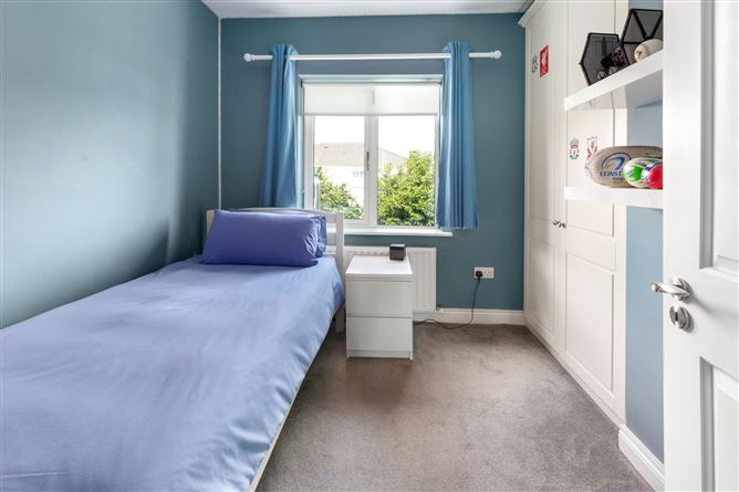 Photo 17 of 29 — 6 Oaktree Green, Castleknock, Dublin 15