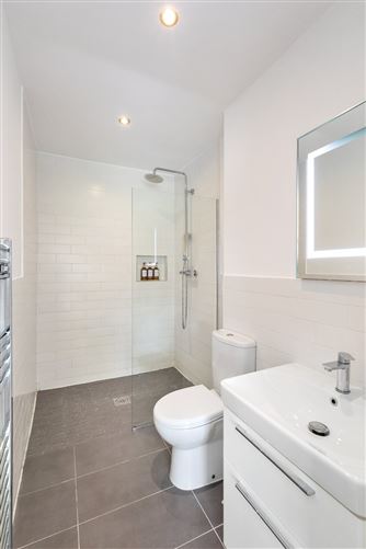 Photo 15 of 29 — 6 Oaktree Green, Castleknock, Dublin 15
