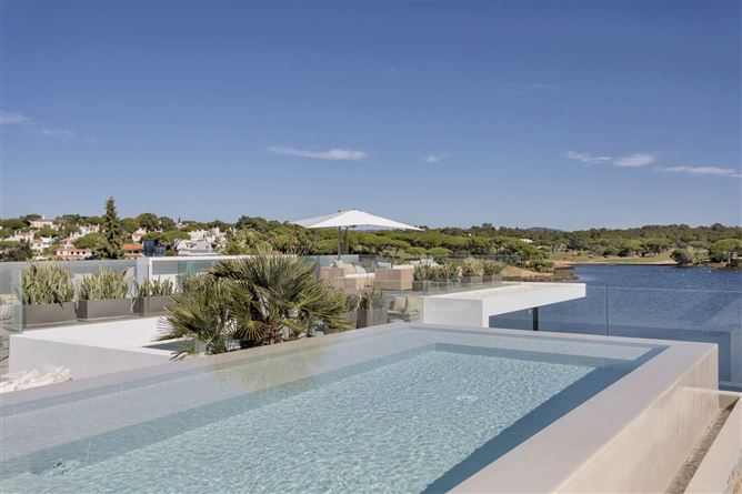 Moon Splash, Quinta Do Lago, Algarve