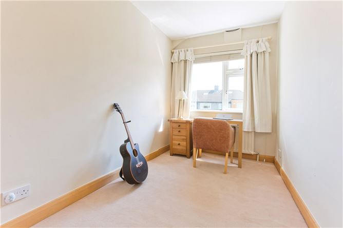 15 Willowbank Park, Rathfarnham, Dublin 14