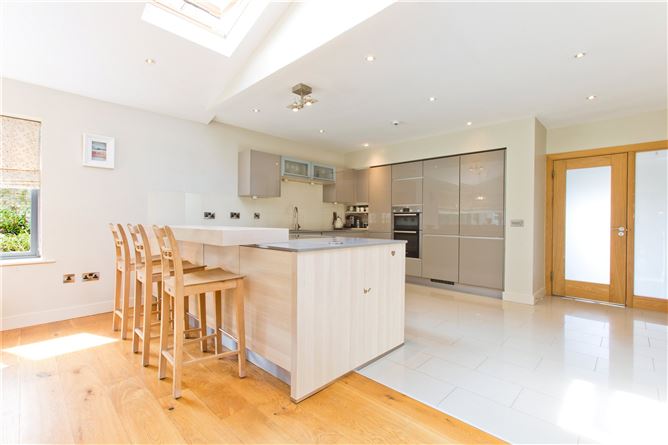 15 Willowbank Park, Rathfarnham, Dublin 14