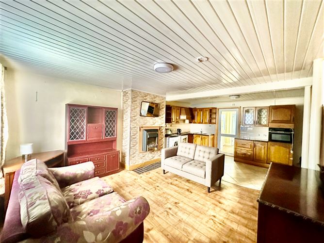 47 O'Neill Park, Clones, Monaghan