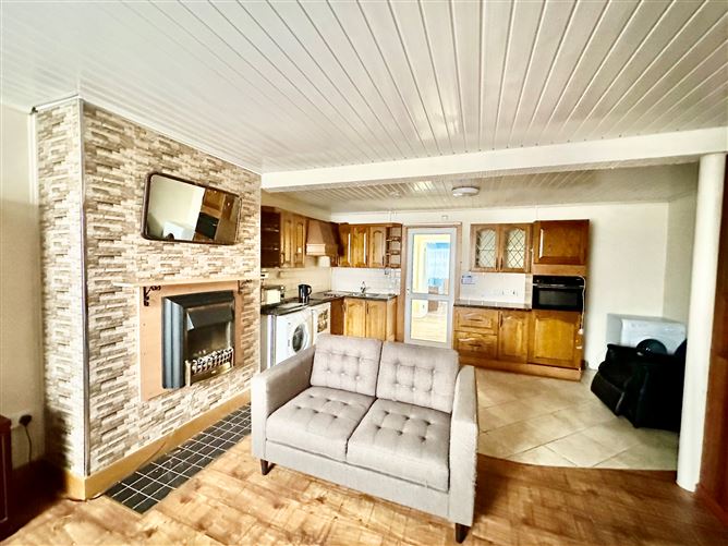 47 O'Neill Park, Clones, Monaghan
