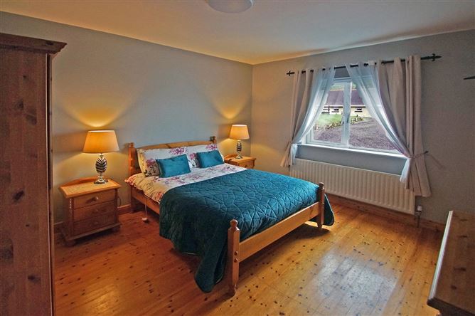 6 Bed in Clonbur,Clonbur,  Galway