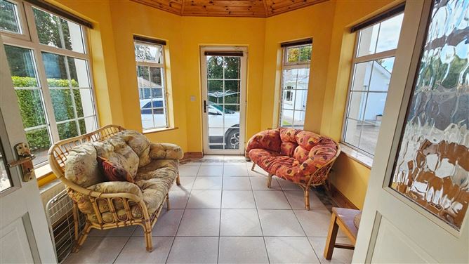 28 Riverview, Virginia, Co. Cavan