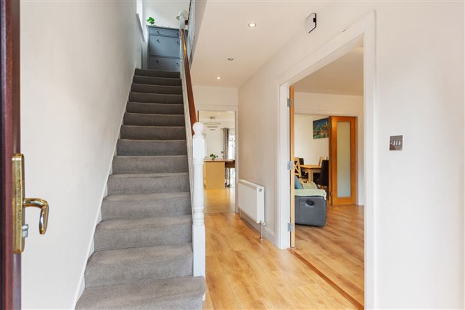 1B Esker Glebe, Lucan, Co. Dublin