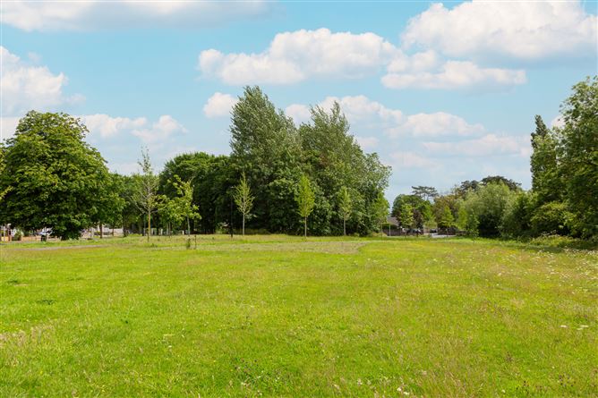 1B Esker Glebe, Lucan, Co. Dublin