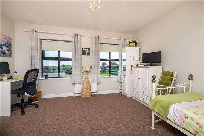 Photo 25 of 53 — Kavanagh Cottage, Fethard On Sea, Co. Wexford, Fethard, Wexford