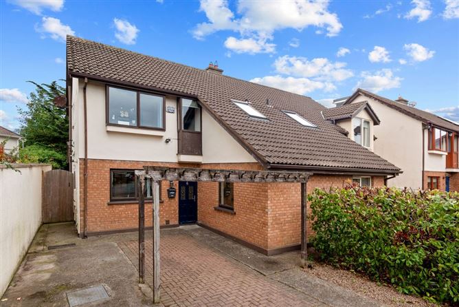 13 Stradbrook Grove, Blackrock,   County Dublin