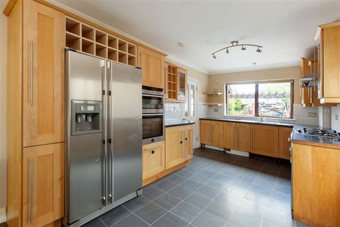 13 Stradbrook Grove, Blackrock, County Dublin