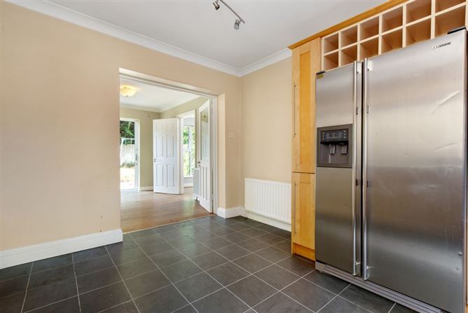 13 Stradbrook Grove, Blackrock, County Dublin