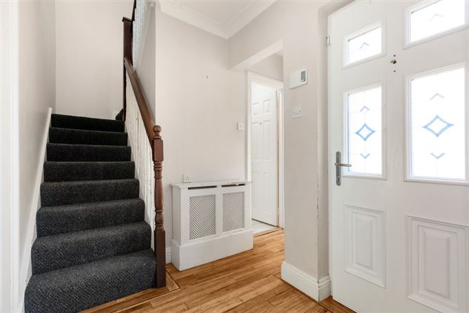 13 Stradbrook Grove, Blackrock, County Dublin
