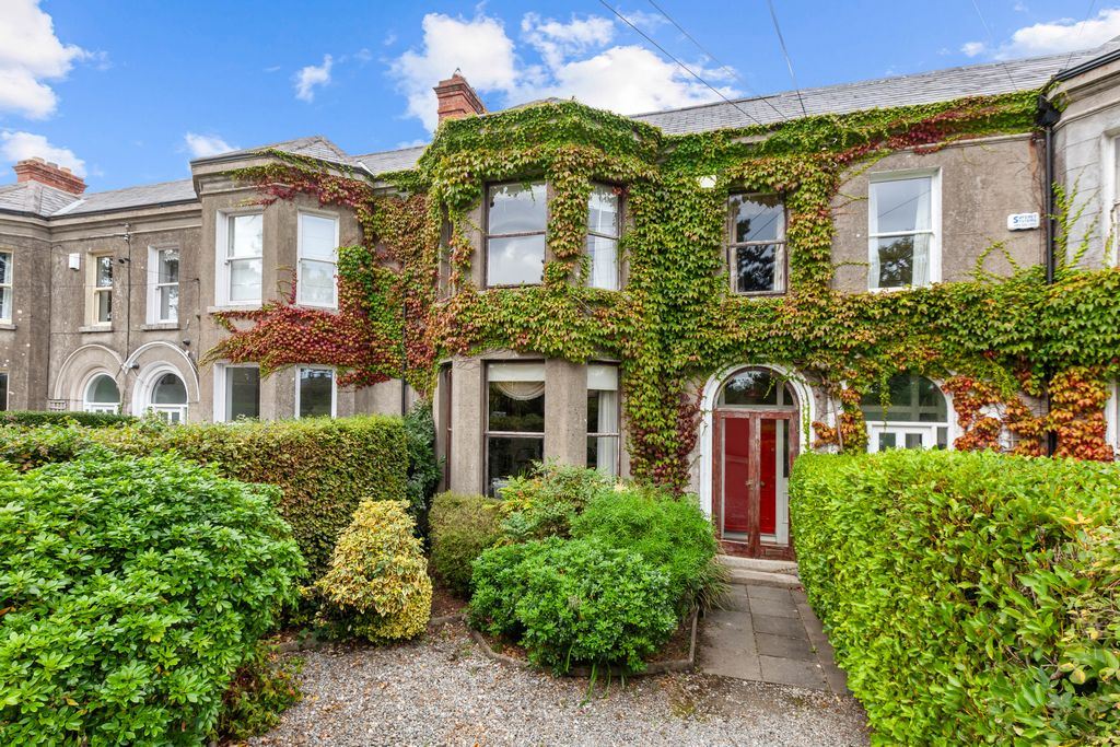 13 Burrow Road, Sutton, Dublin 13