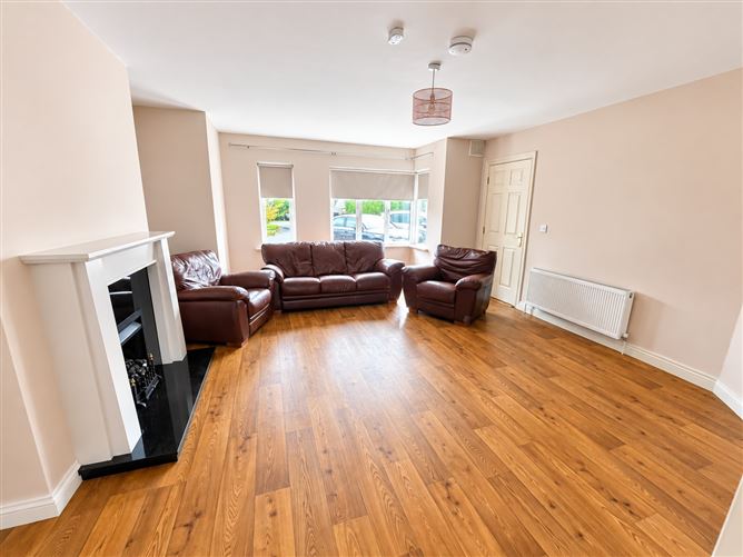 17 Esker Hills, Ballinasloe, Galway