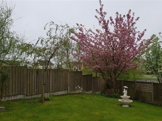 7 Shannon Cove, Dromod, Co. Leitrim
