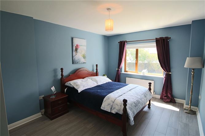 7 Shannon Cove, Dromod, Co. Leitrim